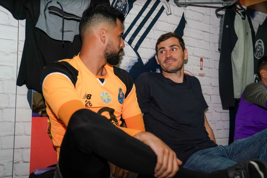 Iker Casillas a falar com Vaná