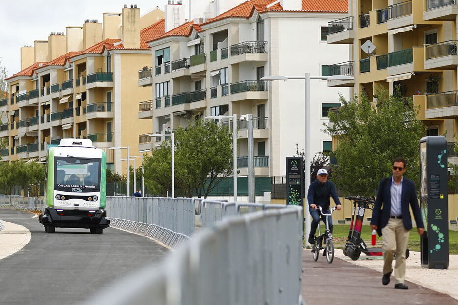 Transporte sem condutor faz percurso em Cascais