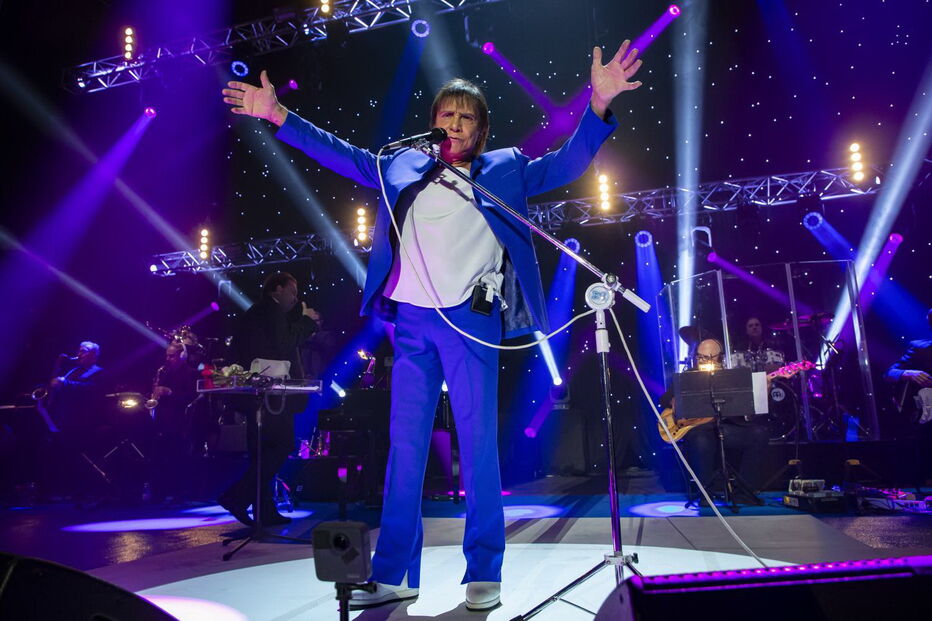 Roberto Carlos emociona fãs em Lisboa