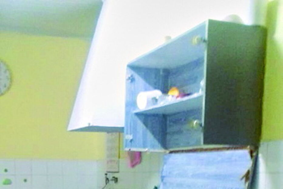 A casa no Montijo onde morava até há uma semana a mãe de Sofia Ribeiro, Salomé, ficou neste estado    