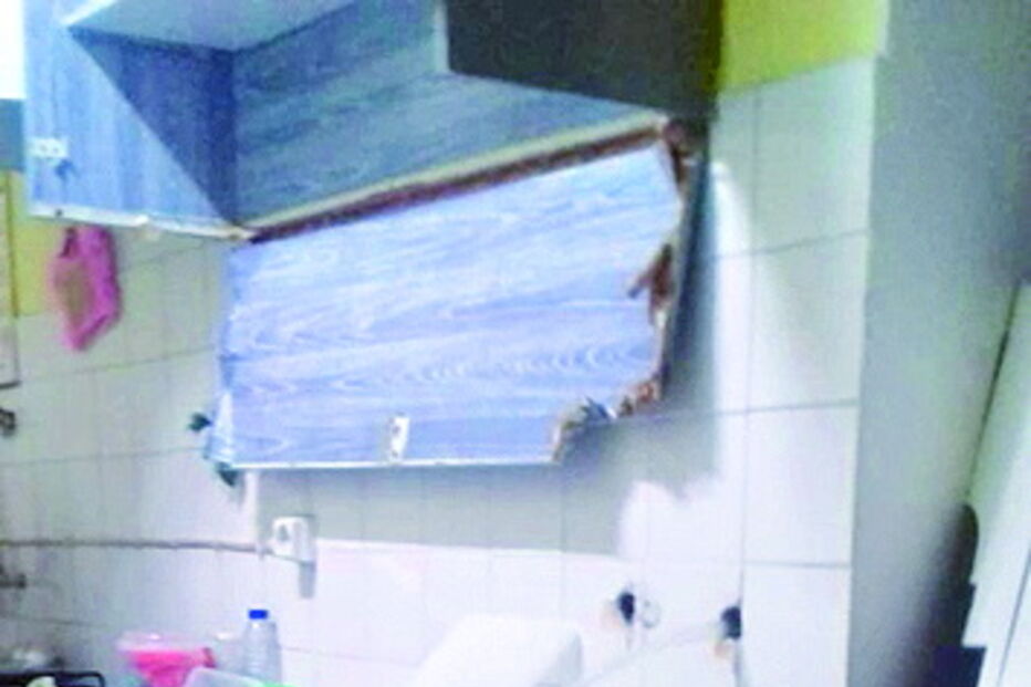 A casa no Montijo onde morava até há uma semana a mãe de Sofia Ribeiro, Salomé, ficou neste estado    