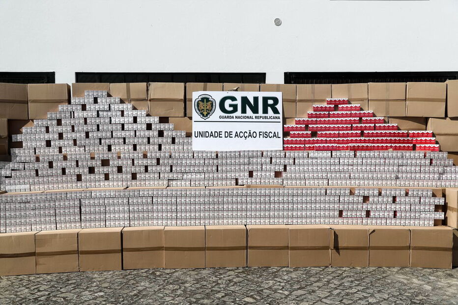 GNR apreende quase dois milhões de cigarros em Montalegre