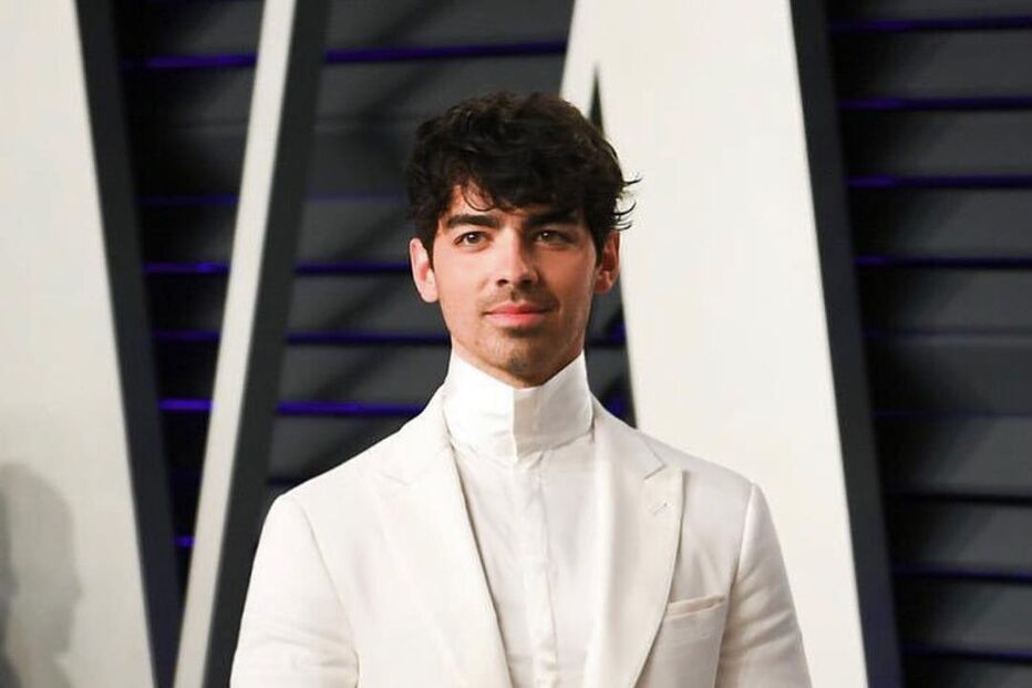 Joe Jonas.jpg
