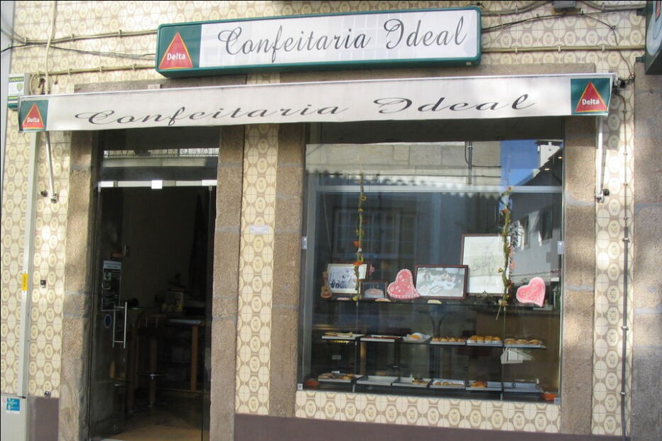 Confeitaria Ideal, em Oliveira de Azeméis