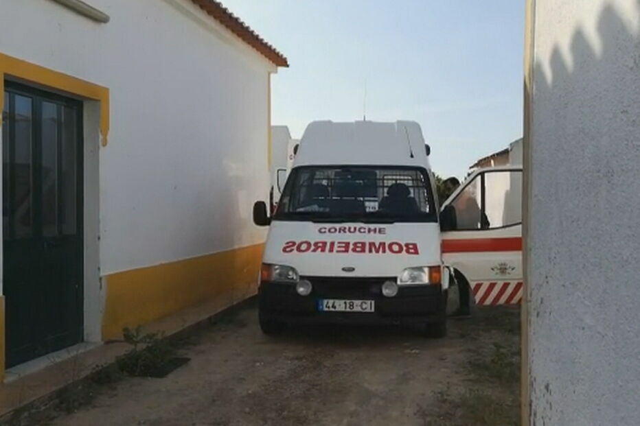 Cadáver de rapariga de 21 anos retirado de poço em Coruche