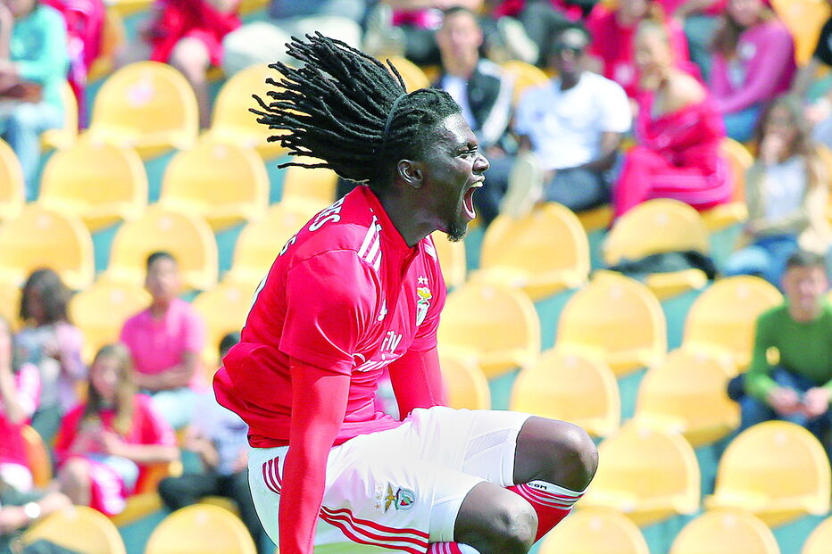 David Tavares tem 20 anos e joga  na equipa B do Benfica