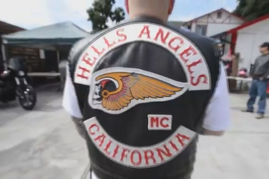 PJ trava renascimento do grupo Hells Angels