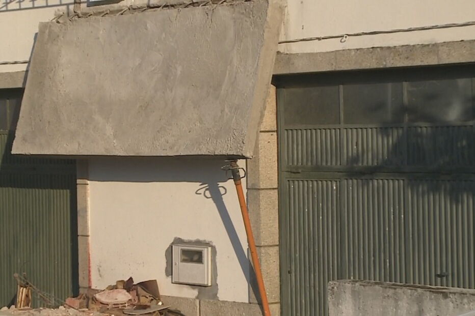 Homem morre esmagado por queda de varanda em Lamego