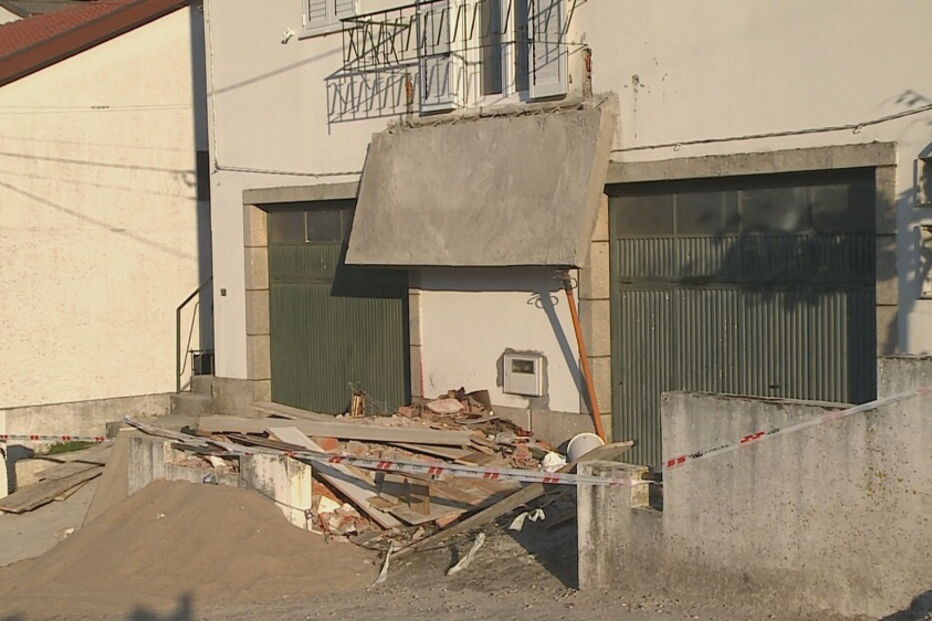 Homem morre esmagado por queda de varanda em Lamego