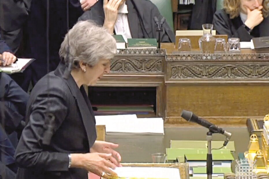 May levou ao Parlamento um conjunto de alterações ao projeto do Brexit, mas não convenceu nem o seu próprio partido