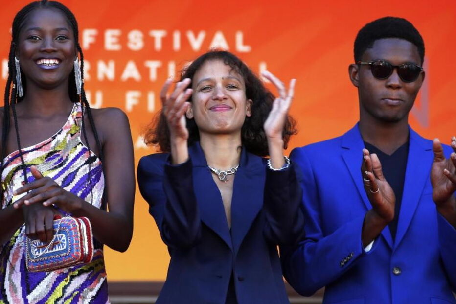 Jovem realizadora franco-senegalesa fez história em Cannes
