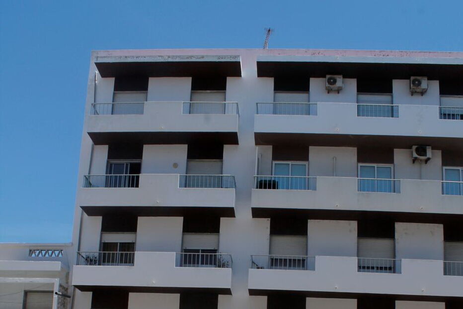 Homem morre após queda de 3º andar em Olhão