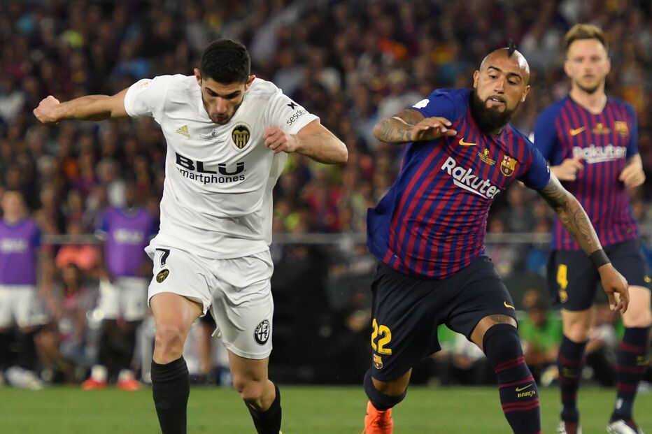 Valência, de Gonçalo Guedes, derrota Barcelona e conquista Taça do Rei em Espanha