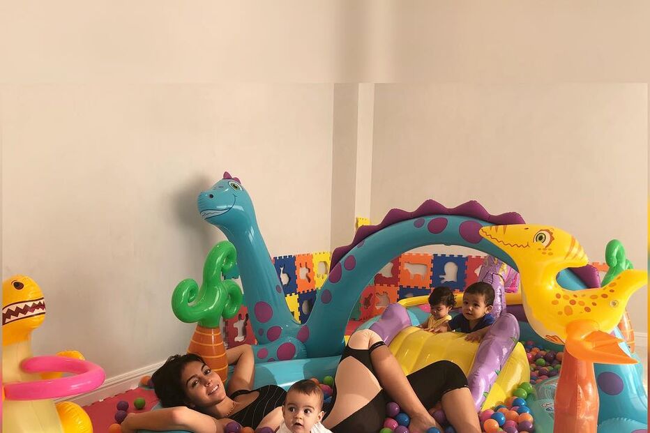 Georgina Rodríguez e crianças