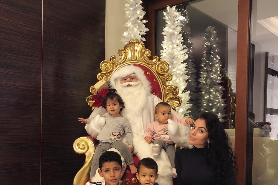 Georgina Rodríguez e crianças