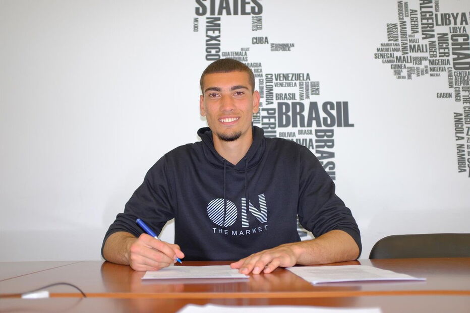 'CJ' dos Santos, a promessa do Benfica que ambiciona chegar à 'Champions'