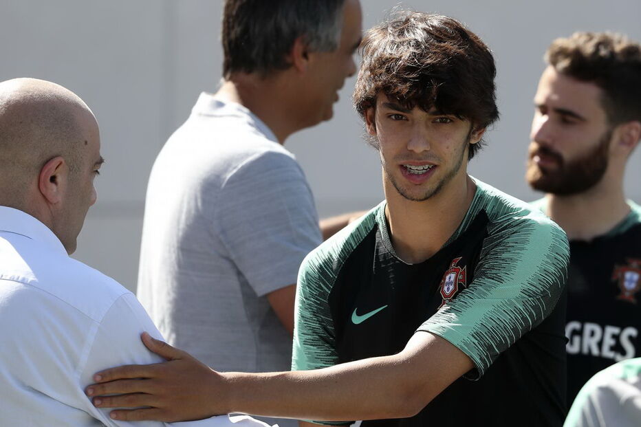 Jogadores durante o treino para a Liga das Nações da UEFA 2018/2019