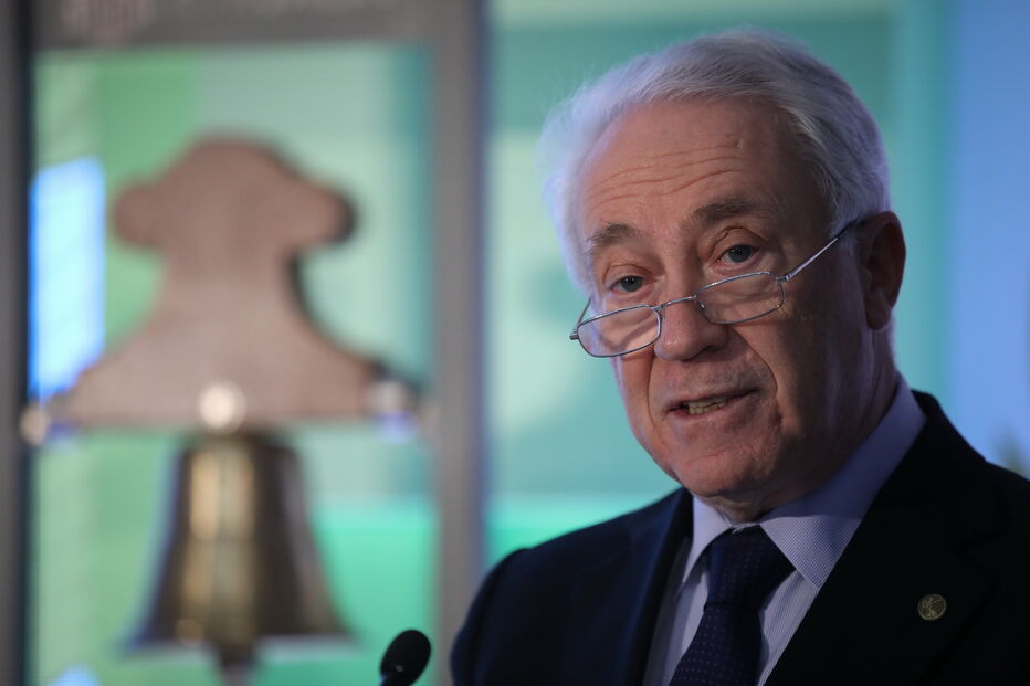 2019-02-19 carlos costa.jpg