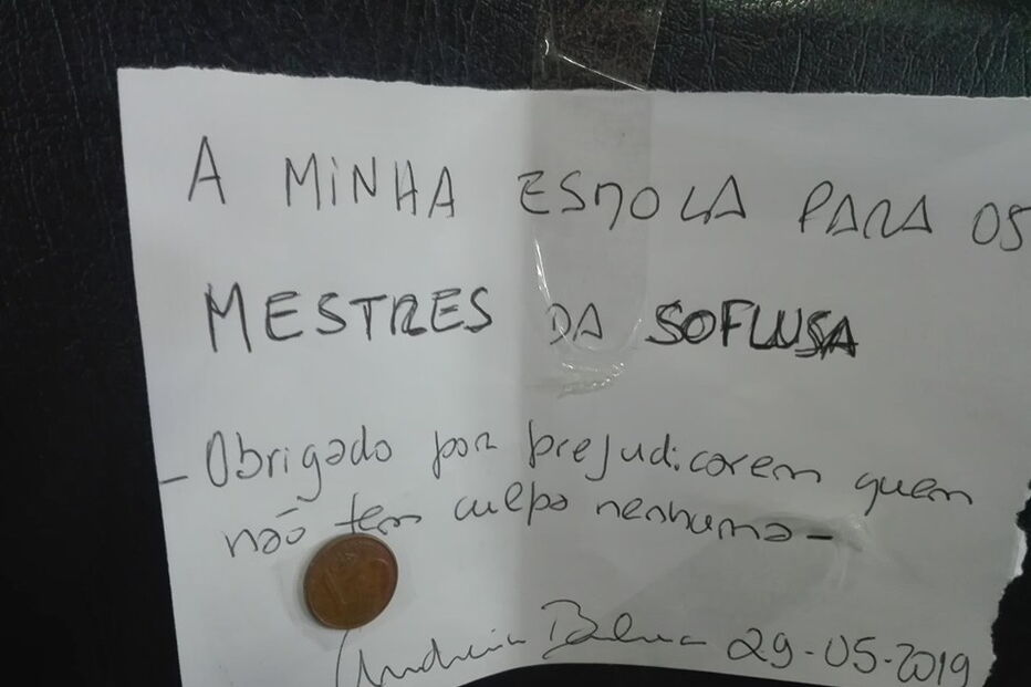 Utentes da Soflusa descontentes com a greve deixam donativos aos Mestres