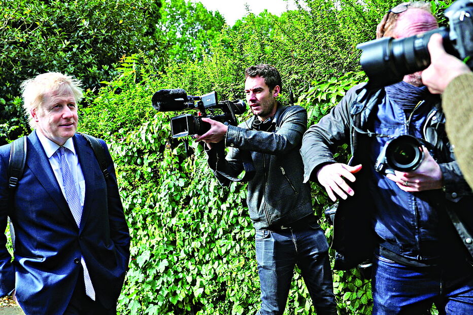 Boris Johnson vai a tribunal por alegar falsamente que a permanência na UE custava 397 milhões de euros por semana ao Reino Unido     