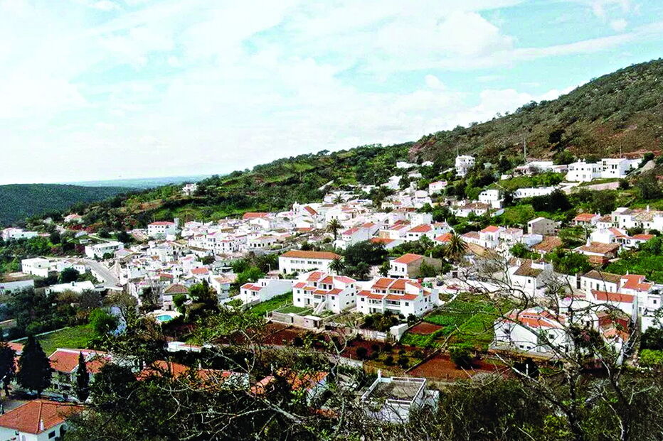 Aldeia de Alte é uma das afetadas pela falha do serviço de telefone fixo, internet e televisão da Meo