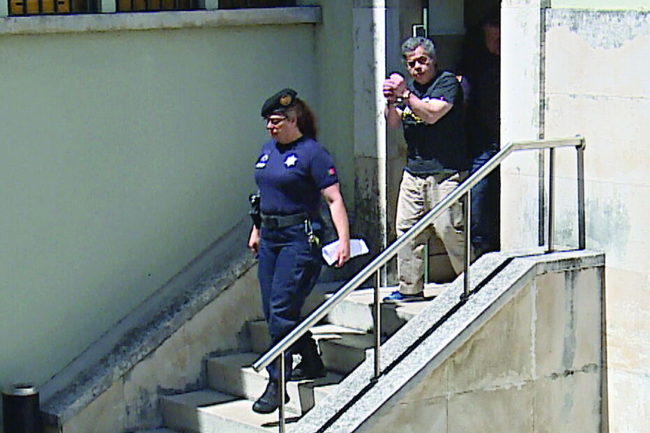 António Fernandes tem de indemnizar a filha