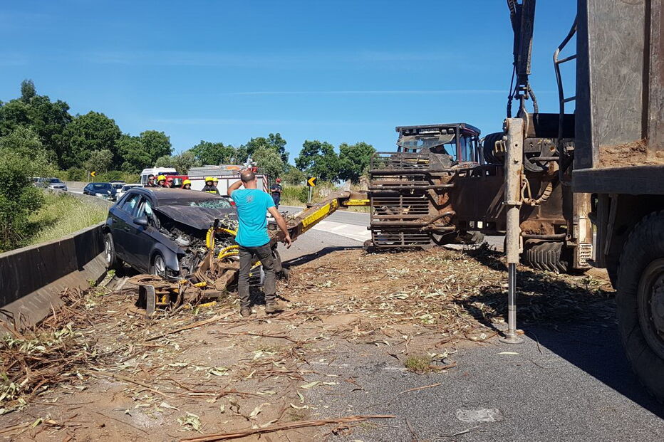Acidente ocorreu na EN342, em Miranda do Corvo 