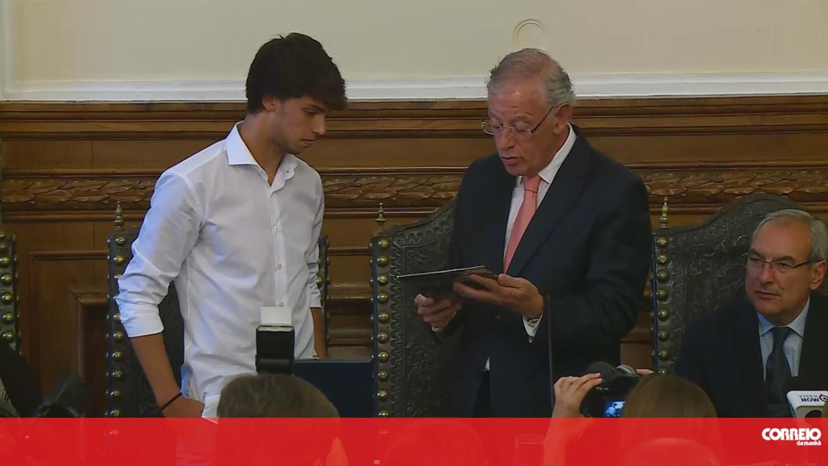 João Félix não joga mais esta temporada: Agora só posso apoiar por fora -  Futebol - Correio da Manhã