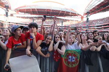  Fãs esperam concerto de Ed Sheeran