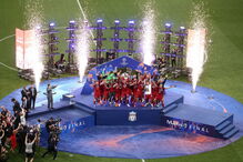 Liverpool recebe troféu da Liga dos Campiões após vencer Tottenham