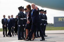 Donald Trump e Melania chegam ao Reino Unido 