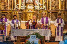 Centenas de pessoas nas cerimónias fúnebres de Reyes em Utrera