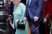 Donald Trump e Melania recebidos em Buckingham