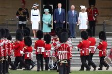 Donald Trump e Melania recebidos em Buckingham