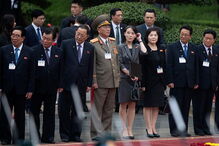 Kim Yo-jong marcou presença junto do irmão nos icónicos 