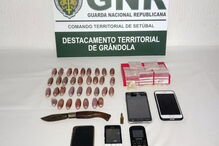 Suspeitos pretendiam inserir os estupefacientes num estabelecimento prisional.