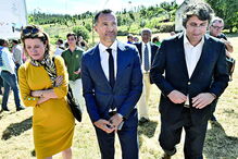 Jorge Mendes com Nádia Piazza e Luís Matias, autarca de Penela, no local onde vai ser construído o abrigo 