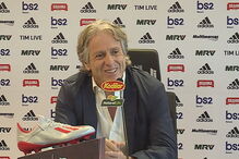 Jorge Jesus puxa pelo currículo no Brasil