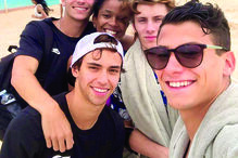 João Félix está com os amigos Diego Batista e Ricardo Nóbrega