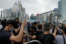 Tensão vivida em protestos em Hong Kong