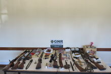 GNR apreende arsenal de armas proibidas em Fornos de Algodres