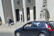 Casal condenado por sequestro e maus-tratos a dois filhos menores