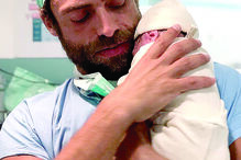 Jessica Athayde e Diogo Amaral partilharam nas redes sociais fotos do primeiro filho em comum, pouco depois do parto 