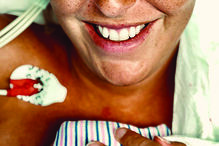 Jessica Athayde e Diogo Amaral partilharam nas redes sociais fotos do primeiro filho em comum, pouco depois do parto 