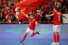 Benfica derrota Sporting e sagra-se campeão nacional de futsal	
