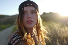 Bella Thorne 
