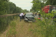 Carro submerso em vale em Coimbra. Mulher ficou ferida