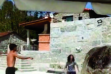 João Félix vai mantendo a forma a jogar teqball, o desporto da moda, com alguns amigos