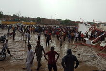 14 mortos e 50 feridos após queda de tenda em cerimónia na Índia