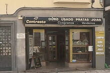 Ourivesaria assaltada no centro do Porto através de buraco no teto